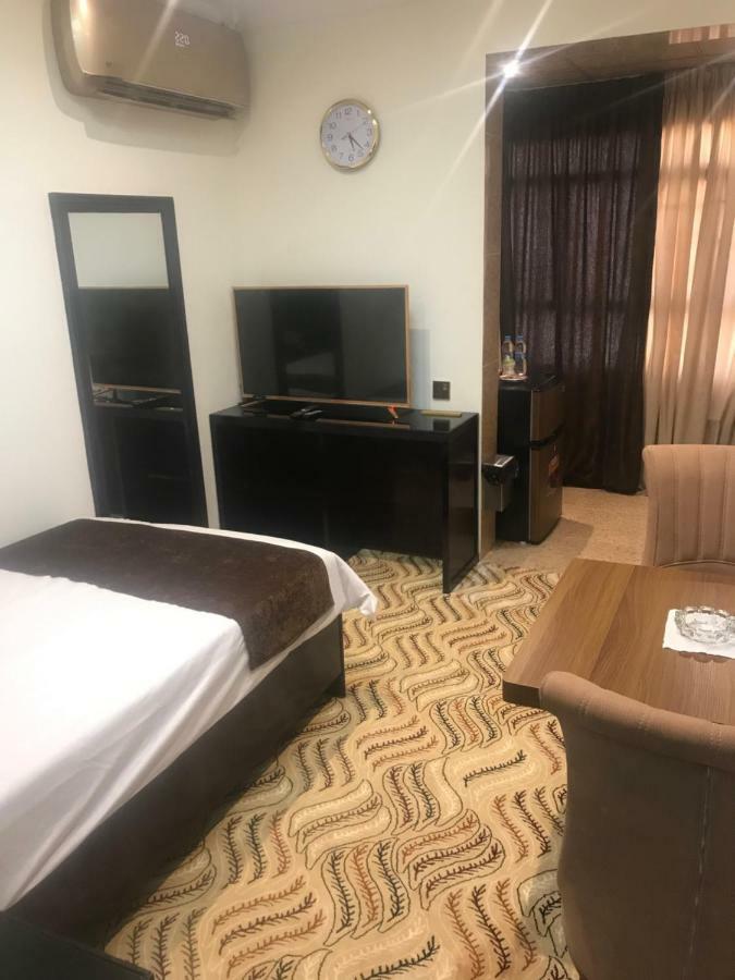 Castle Hotel Basra Екстер'єр фото